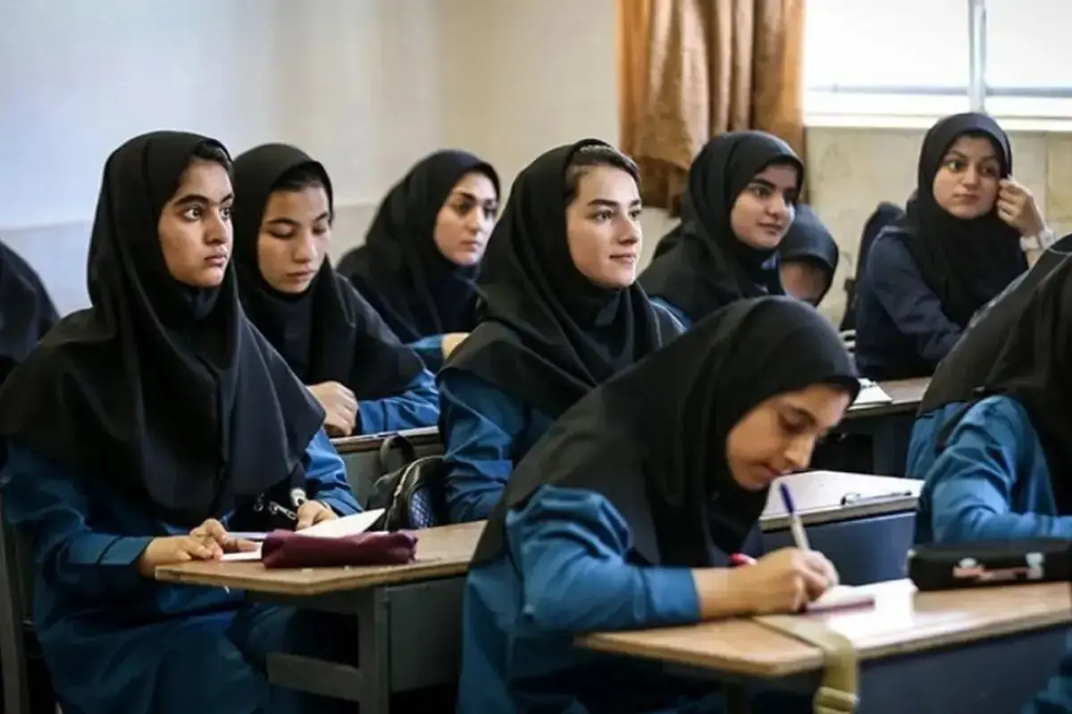 دانش‌آموز