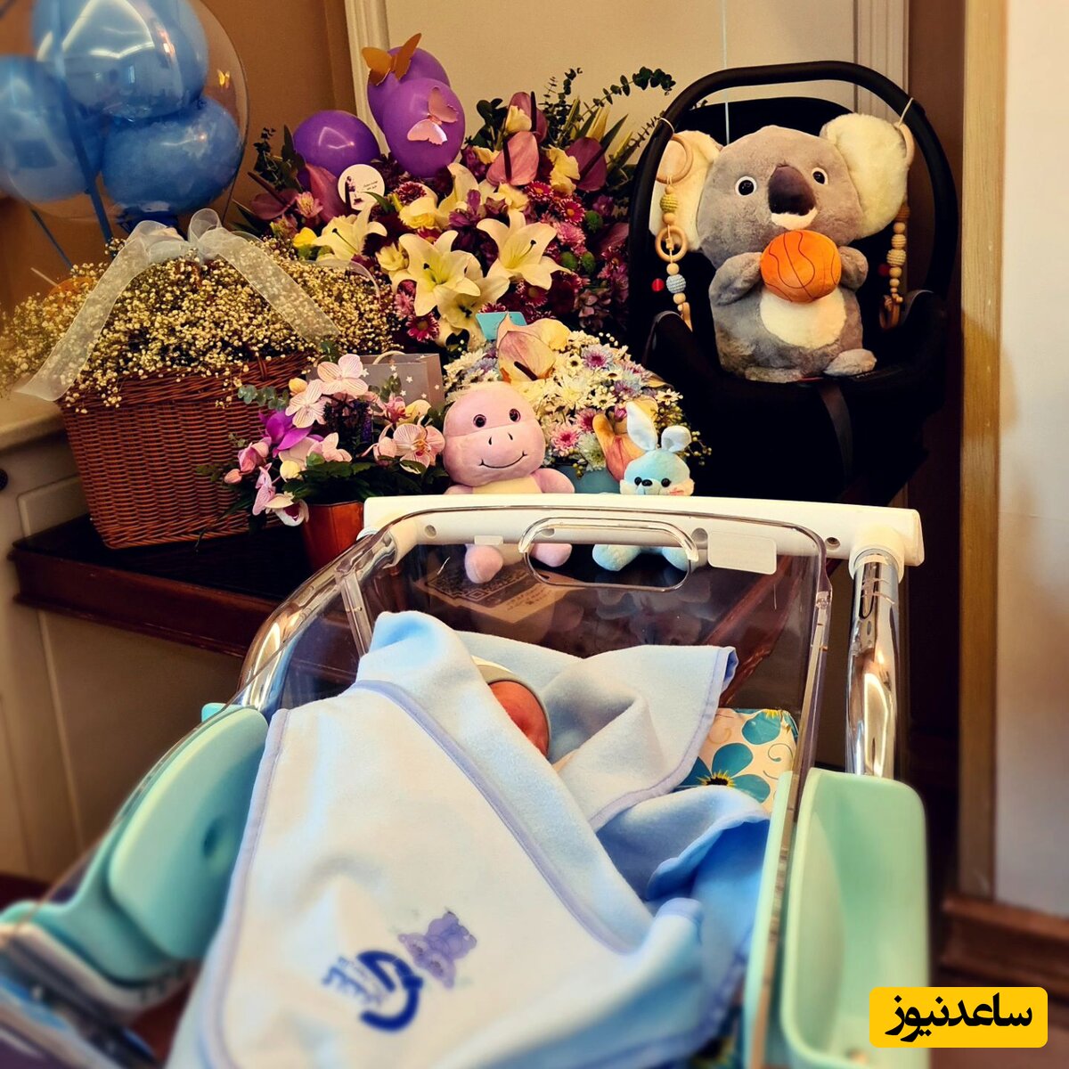 اتاق مژده خنجری