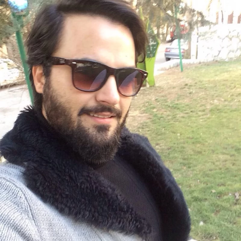 این آقا کوچولو یه زمانی بچه خوشگل سینمای ایران لقب داشت / رضا گلزار نیست !