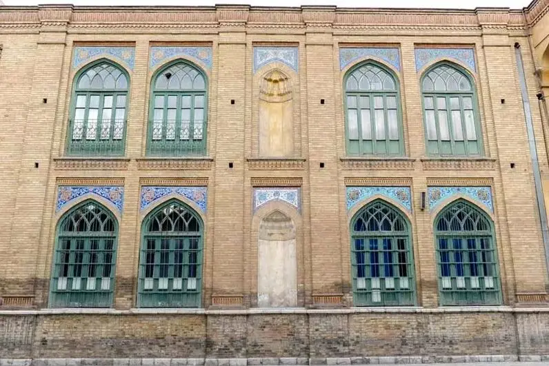 دبیرستان فیروز بهرام کاماپرس