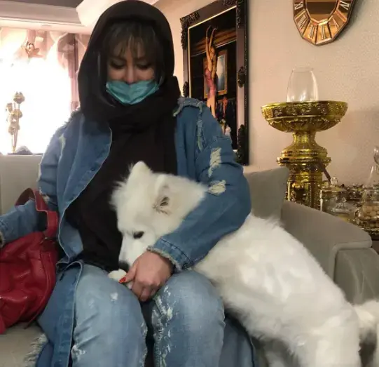 تصویری از شراره رخام