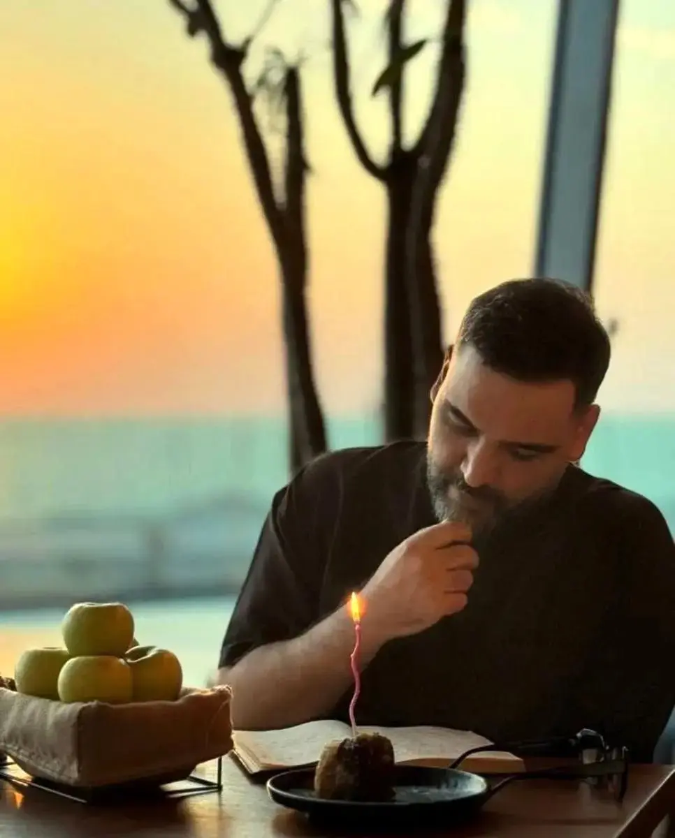 تولد ساده و متفاوت احسان علیخانی 1