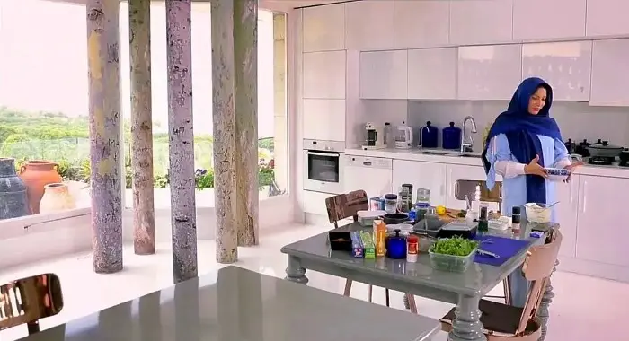 منزل فریبا نادری