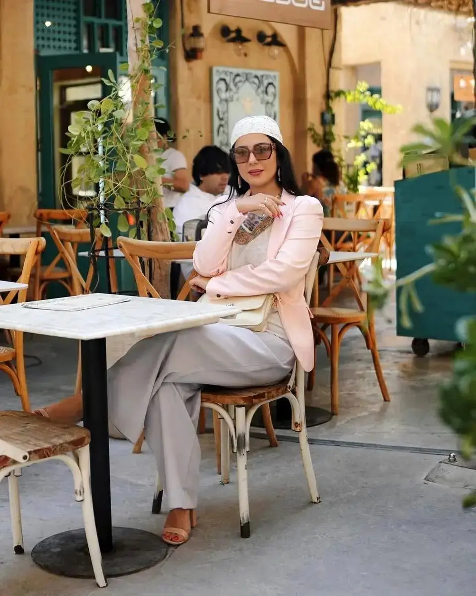 شیدا یوسفی در دبی 2