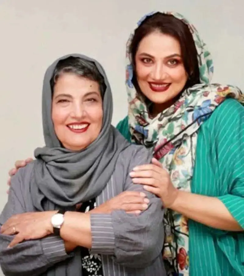 مادر و مادر شوهر شبنم مقدمی