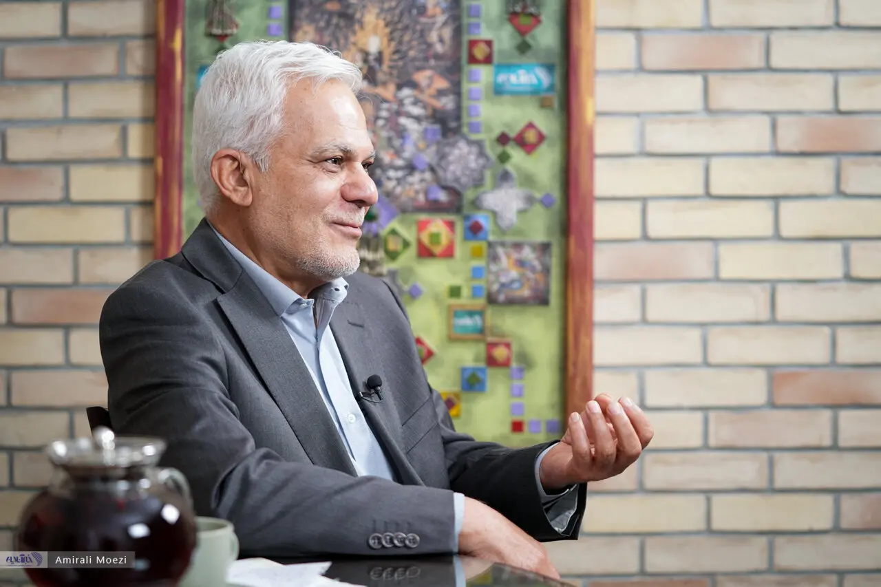 روایت سردار طلایی از اعتراضات کوی دانشگاه، لباس شخصی‌ها، گشت ارشاد، حجاب، بازگشت شیرین عبادی به تهران و .../ اکنون در جامعه نارضایتی عمومی وجود دارد