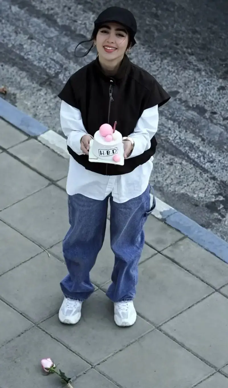 تولد سونیا حسینی در خیابان 3