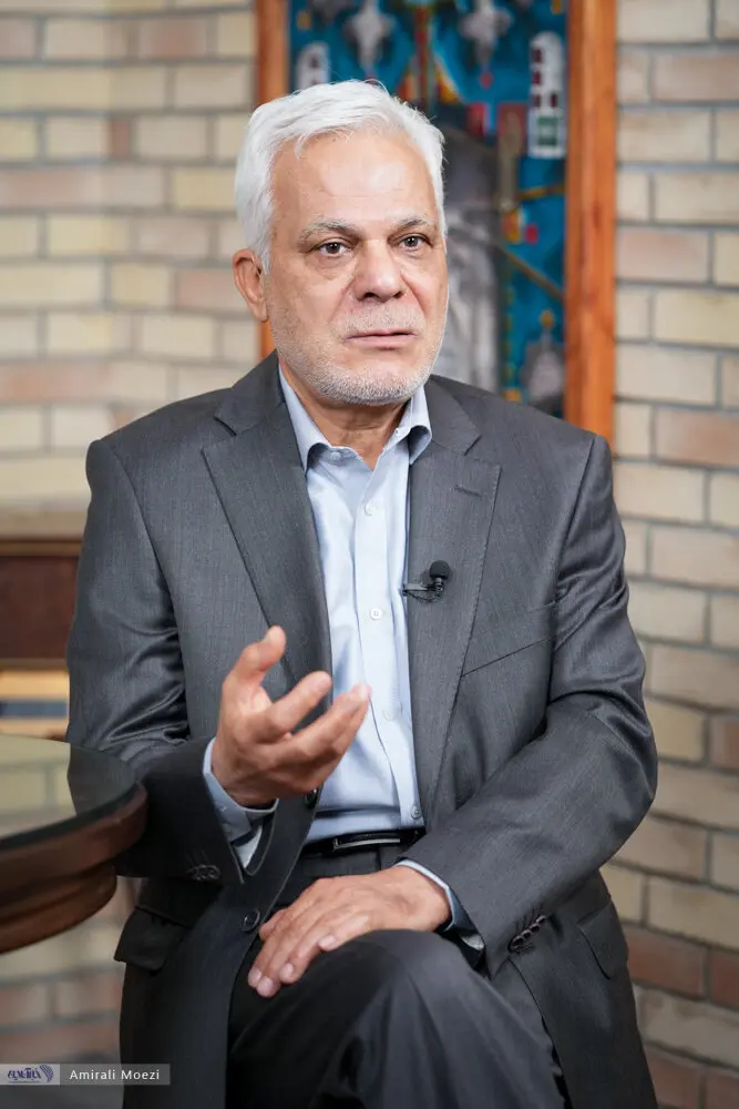 روایت سردار طلایی از اعتراضات کوی دانشگاه، لباس شخصی‌ها، گشت ارشاد، حجاب، بازگشت شیرین عبادی به تهران و .../ اکنون در جامعه نارضایتی عمومی وجود دارد