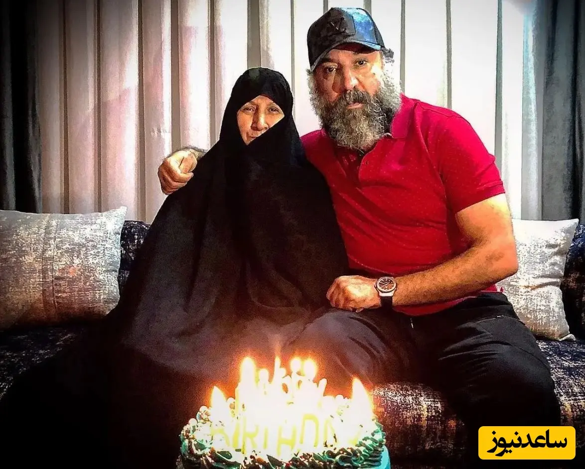 علی انصاریان و مادرش