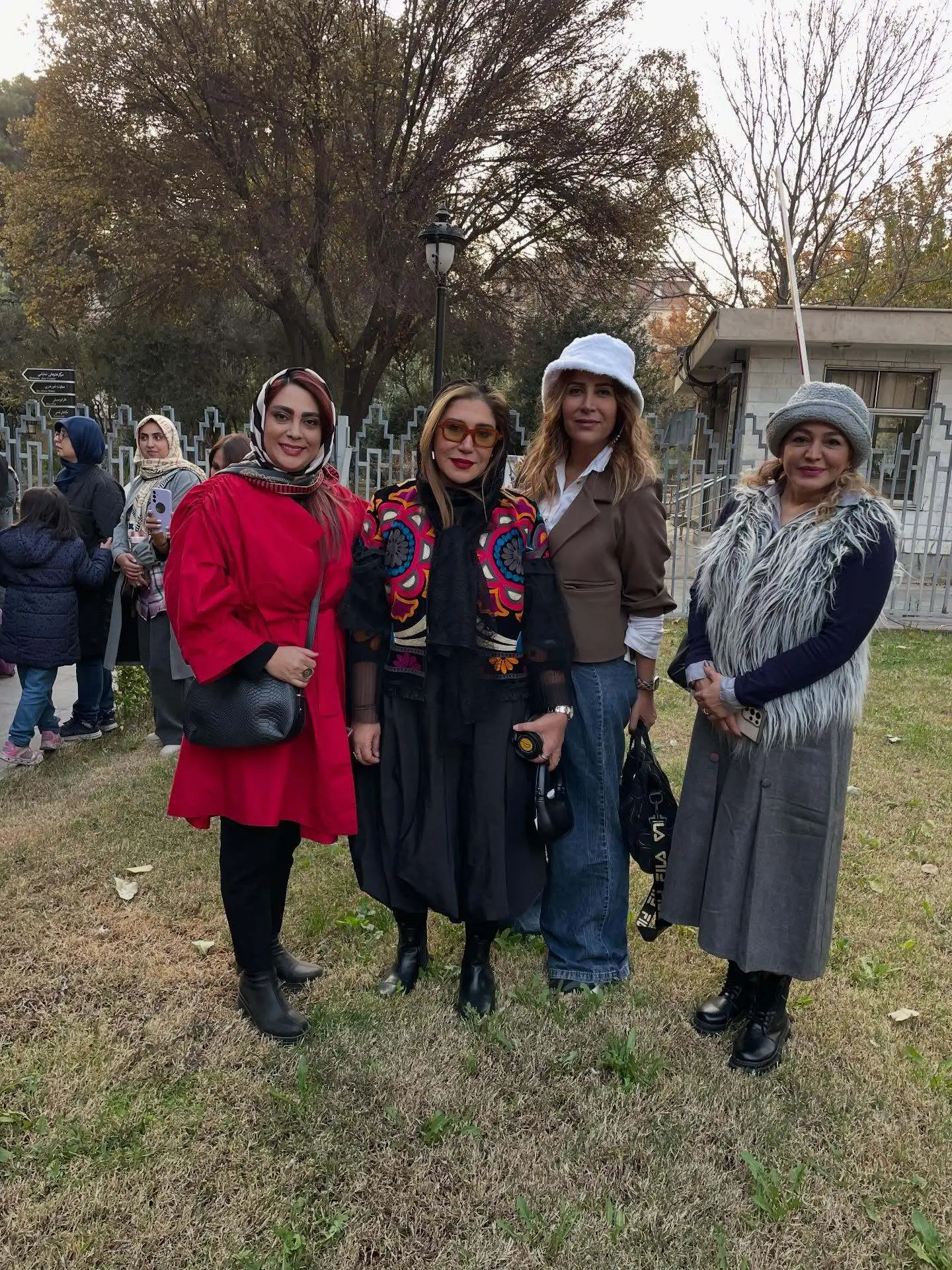 حمیرا ریاضی و نسیم ادبی در کنسرت گروه نهال