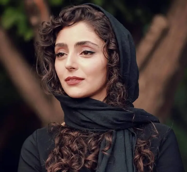 هستی مهدوی فر عکس جذاب گرفت.