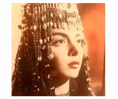 عکس قدیمی افسانه بایگان