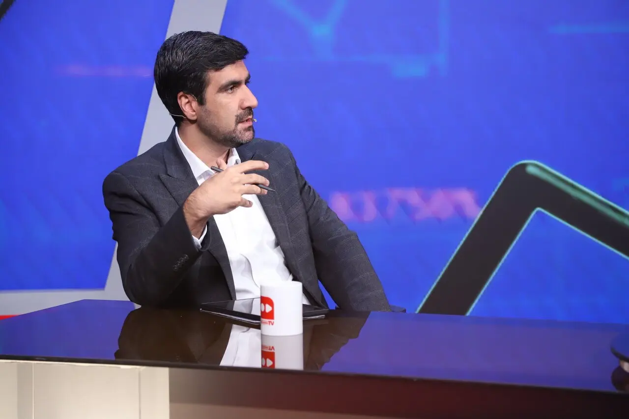 رونمایی دولت از بنزین ۷۵۰۰ تومانی / مردم آماده باشند