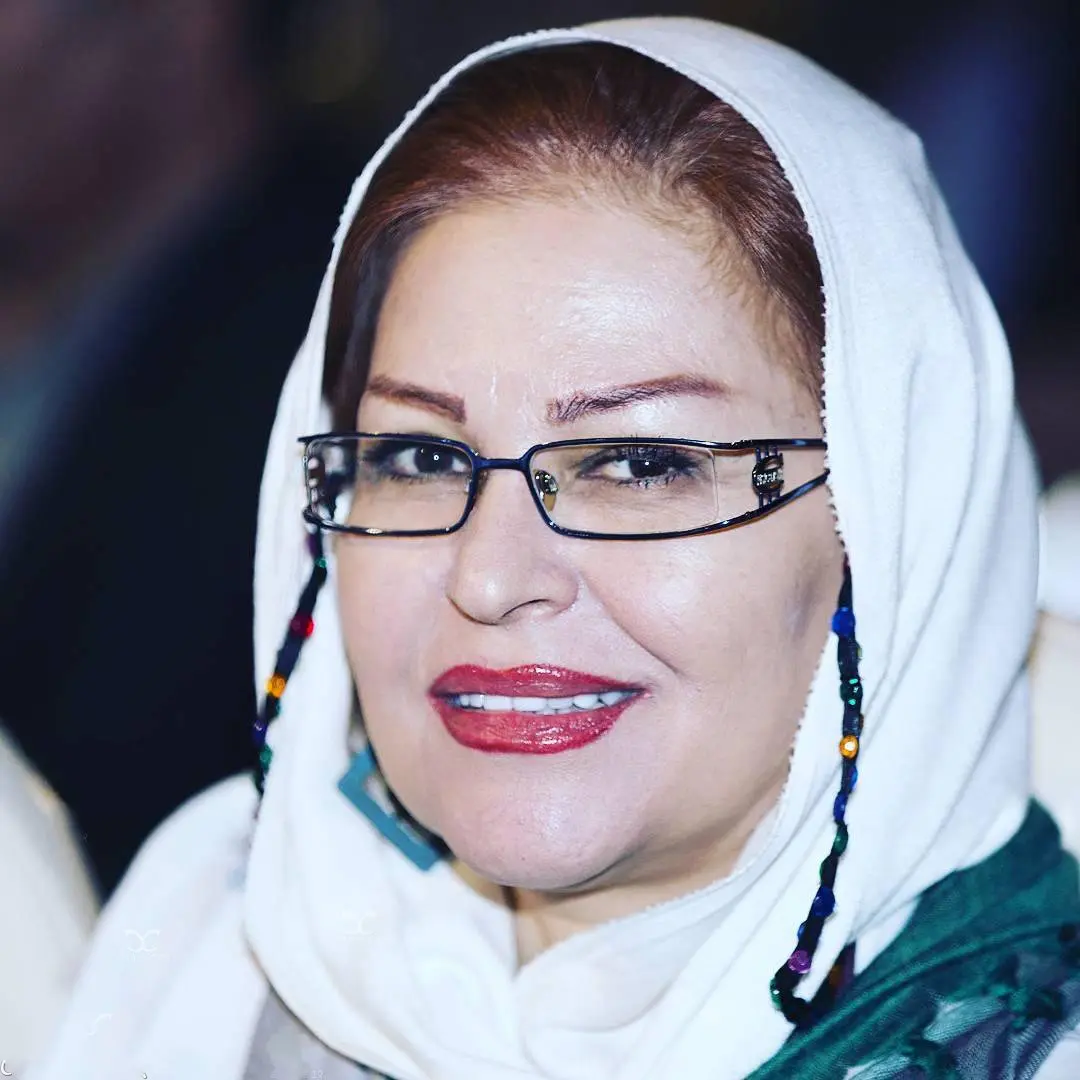 بازیگر چپ دست اکرم محمدی