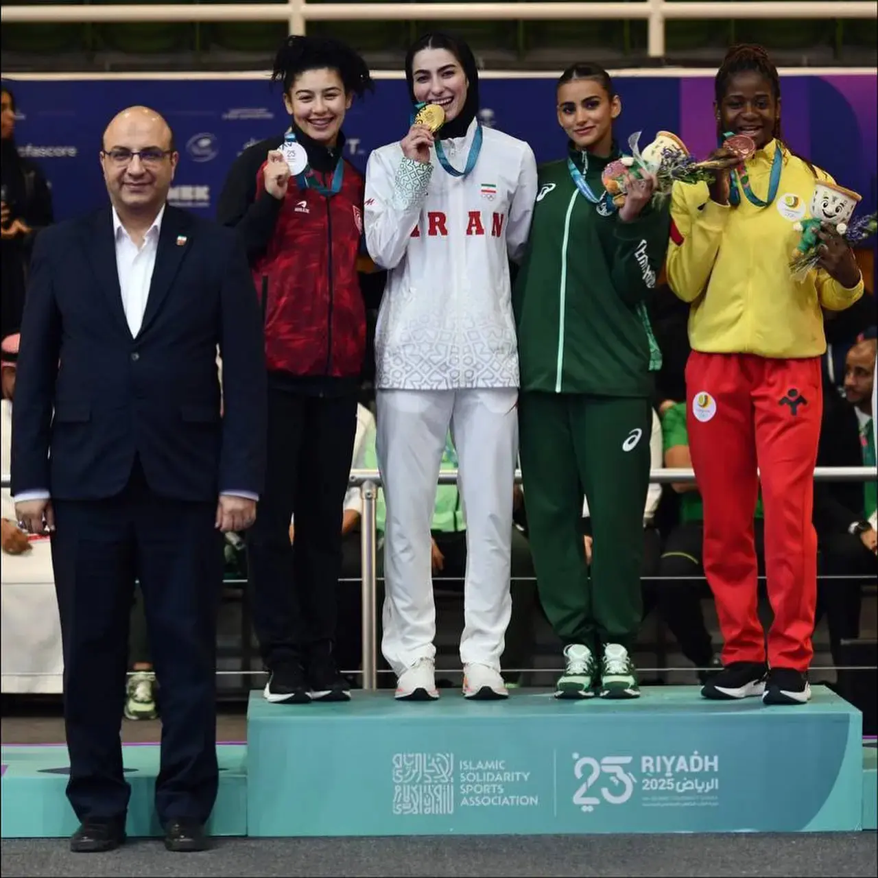 photo_2025-11-14_09-09-33