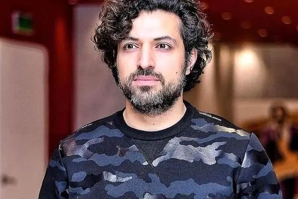 آواز خوانی و رقص اشکان خطیبی در آنتن صدا و سیما / همه را به جنب و جوش انداخت !