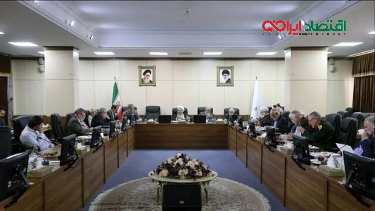 عبدی: مجمع مصلحت به جای حل بحران‌ها، خود بحران‌ساز شده است