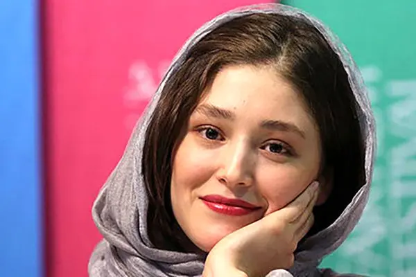 تغییر چهره خیلی زیبا فرشته حسینی با زیباترین استایل ! / زن نوید چقدر خوشگل شده !