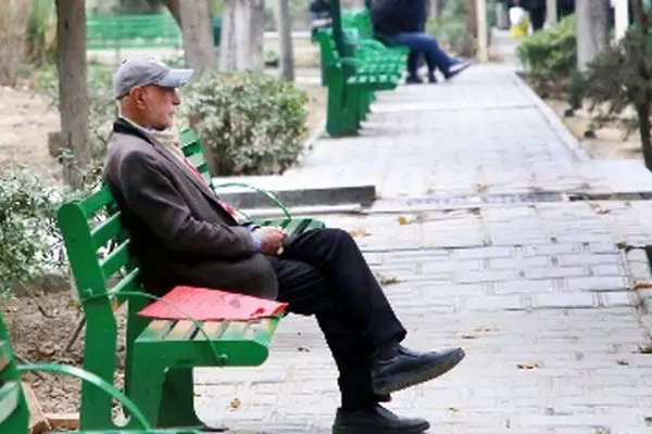 چالش جدید کارمندان: بازنشستگی اجباری این افراد تایید شد