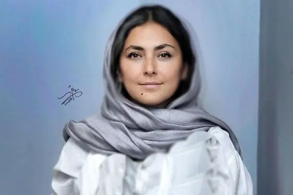 هدی زین العابدین با استایل سفید و طوسی مینیمال؛ راز شیک بودن او در جشنواره فیلم لو رفت!