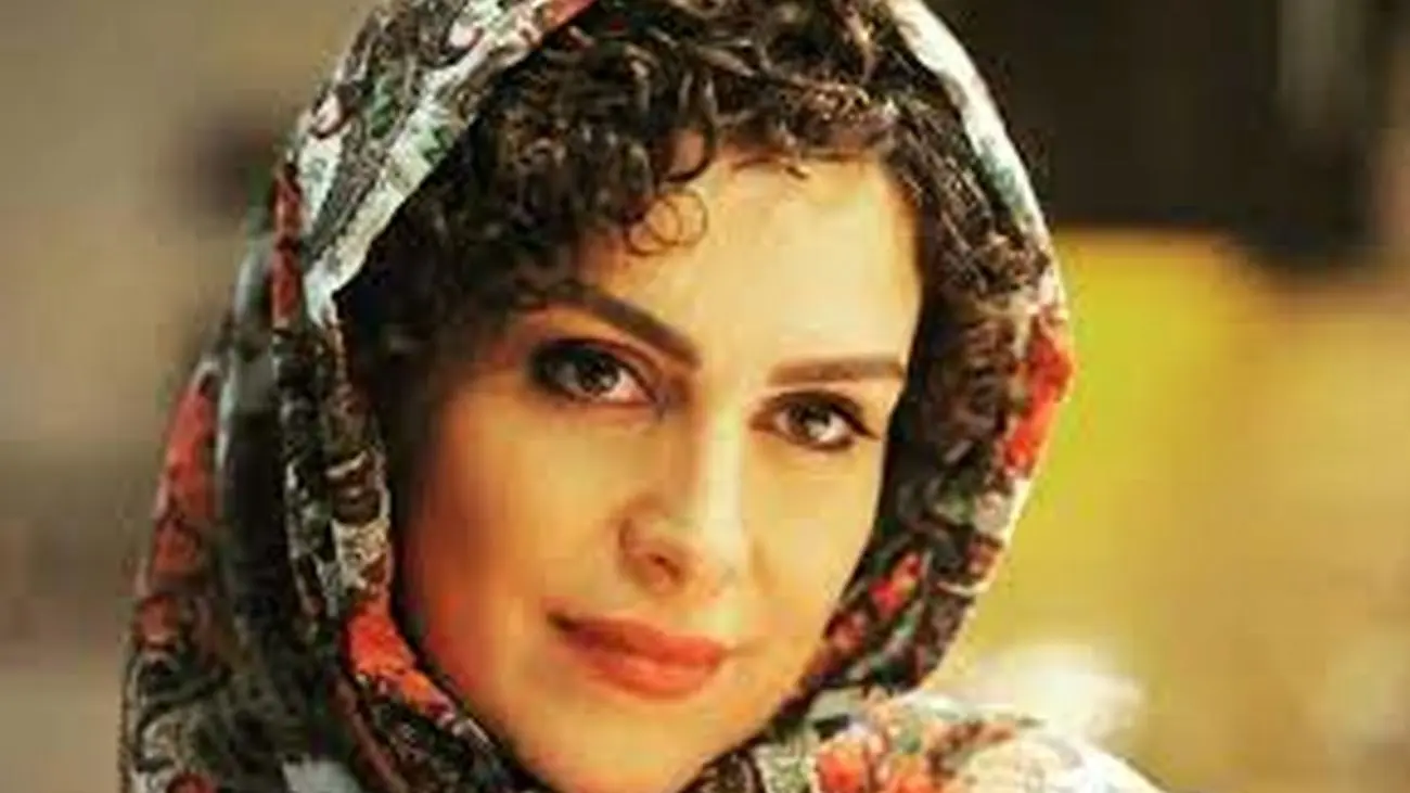 عکس دیده نشده از جشن عروسی ماه چهره خلیلی / خنده های شیرین خانم بازیگر در لباس بخت !