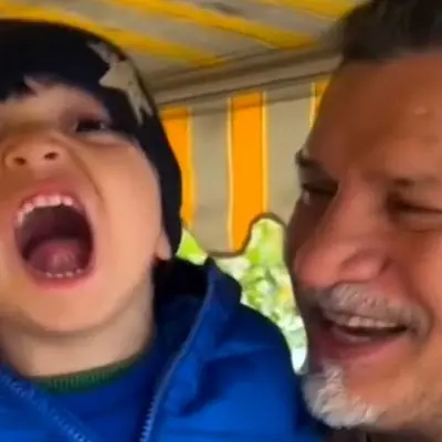 علی دایی و پسر بچه بامزه؛ جمله شوکه‌کننده او: «عین بابات دیوونه‌ای!» + فیلم