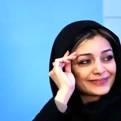 تیپ جنجالی ساره بیات کنار آینه‌ای که همه را شوکه کرد!