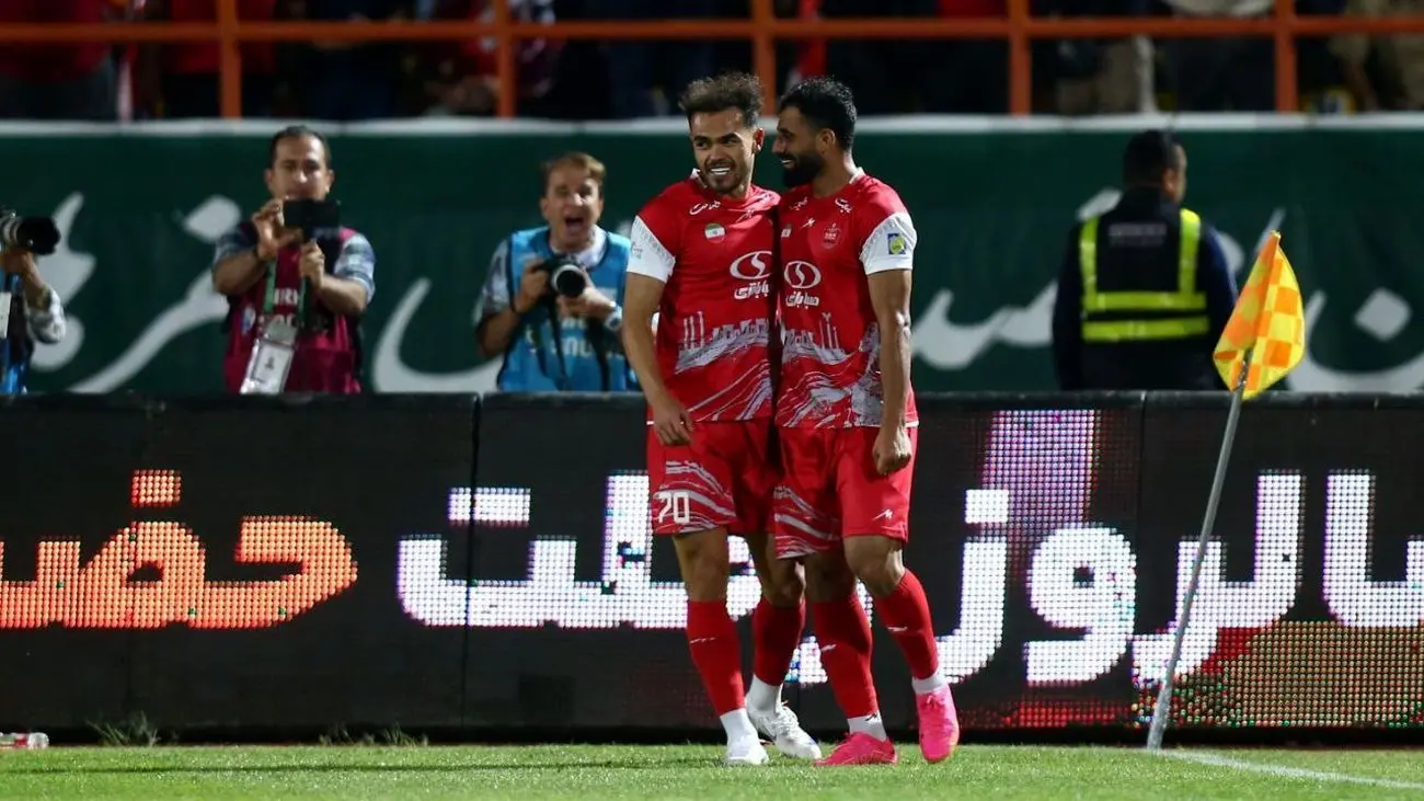 ستاره پرسپولیس هموطنش را خجالت داد