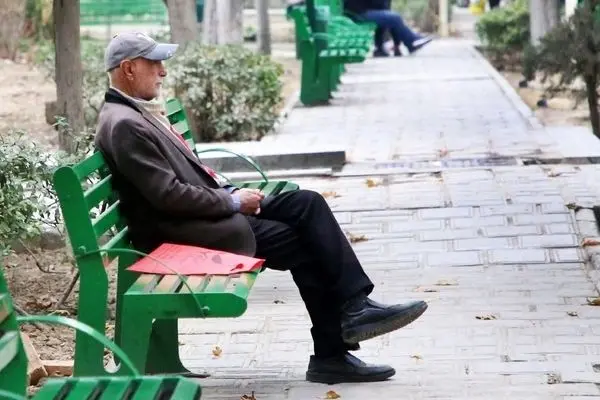 بازنشستگان تأمین اجتماعی خواهان اجرای مواد 111 و 96 قانون تأمین اجتماعی