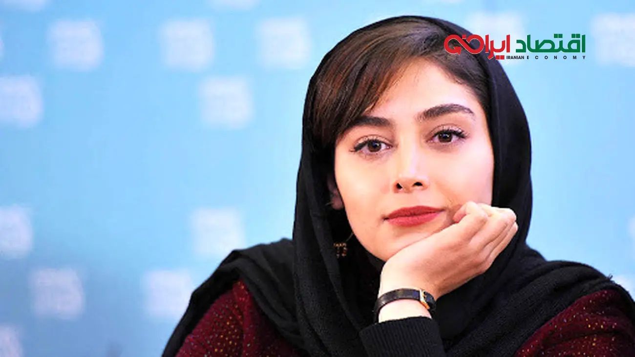 جشن تولد ساده و خصوصی دیبا زاهدی بدون هیچ مهمان و میکاپی ! / خاص بدون تجملات !