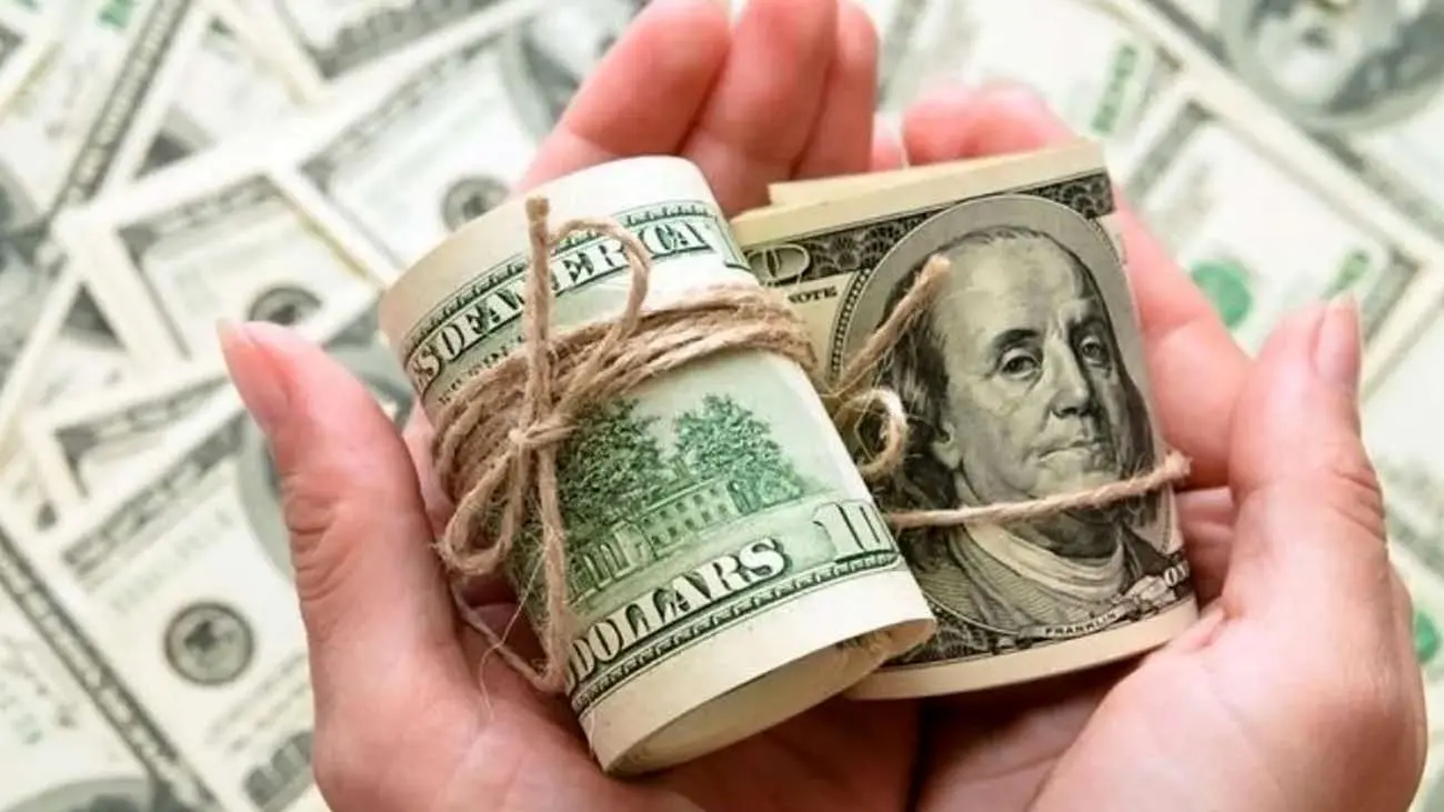 کارشناسان از آینده دلار چه میگویند؟
