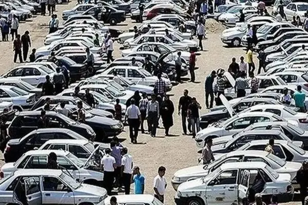 پیش‌بینی شگفت‌انگیز قیمت خودرو؛ بخریم یا صبر کنیم ؟!