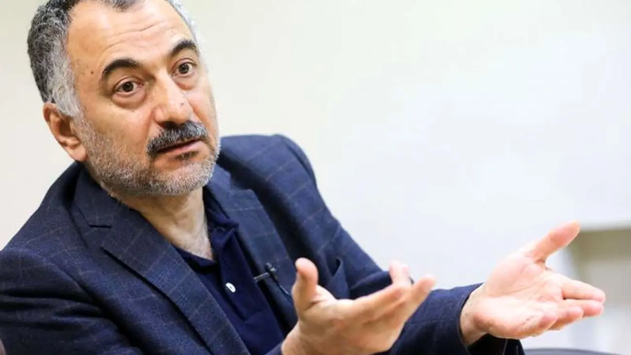 زور رئیسی به بانکها نمیرسد، آقای خامنهای باید ورود کنند!