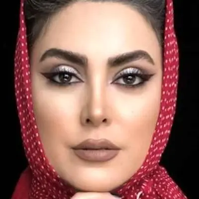 لحظات عاشقانه نیلوفر شهیدی با همسرش؛ استایل کژوال بی‌نقص! + عکس