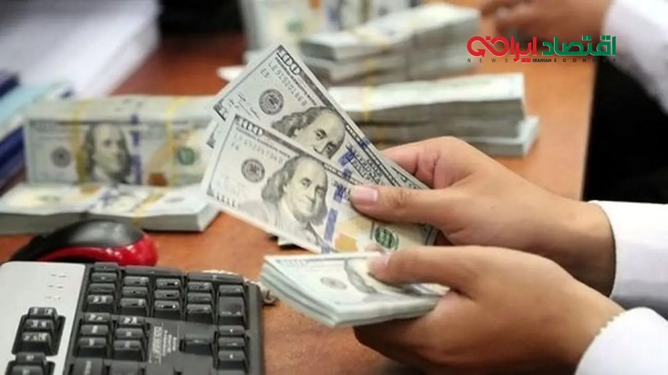 بغزیان: دلار را ۴ نرخی کردهایم/ اگر بانک مرکزی بخواهد، میتواند بازار ارز را کنترل کند