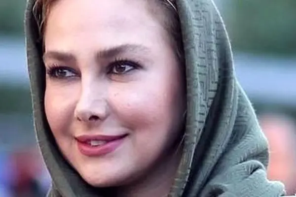 راز دستخط حیرت‌انگیز آناهیتا نعمتی فاش شد: هنر زندگی با عشق!