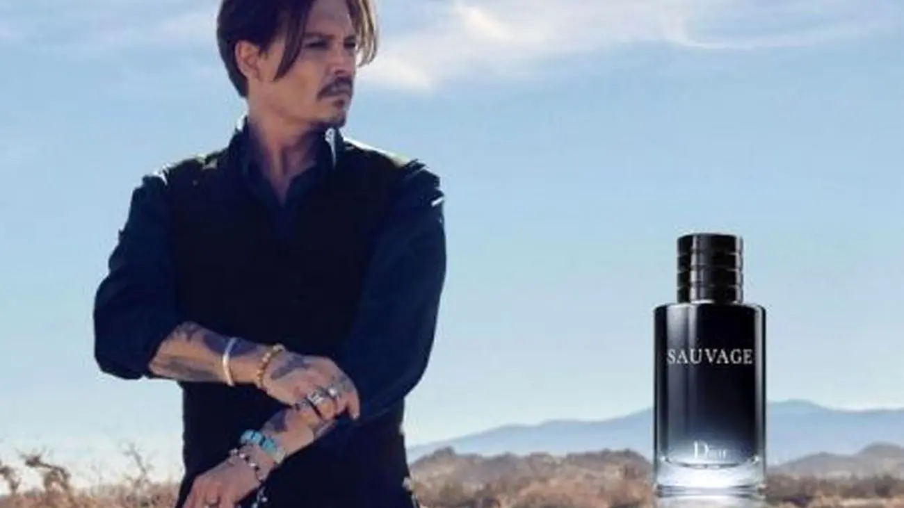 تبلیغ جانی دپ برای برند عطر دیور جنجالی شد + عکس