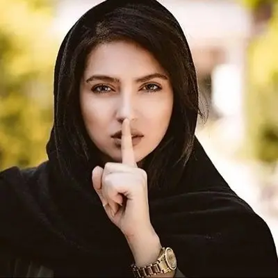 راز شب‌نشینی شاعرانه مونا کرمی که همه را شوکه کرد!