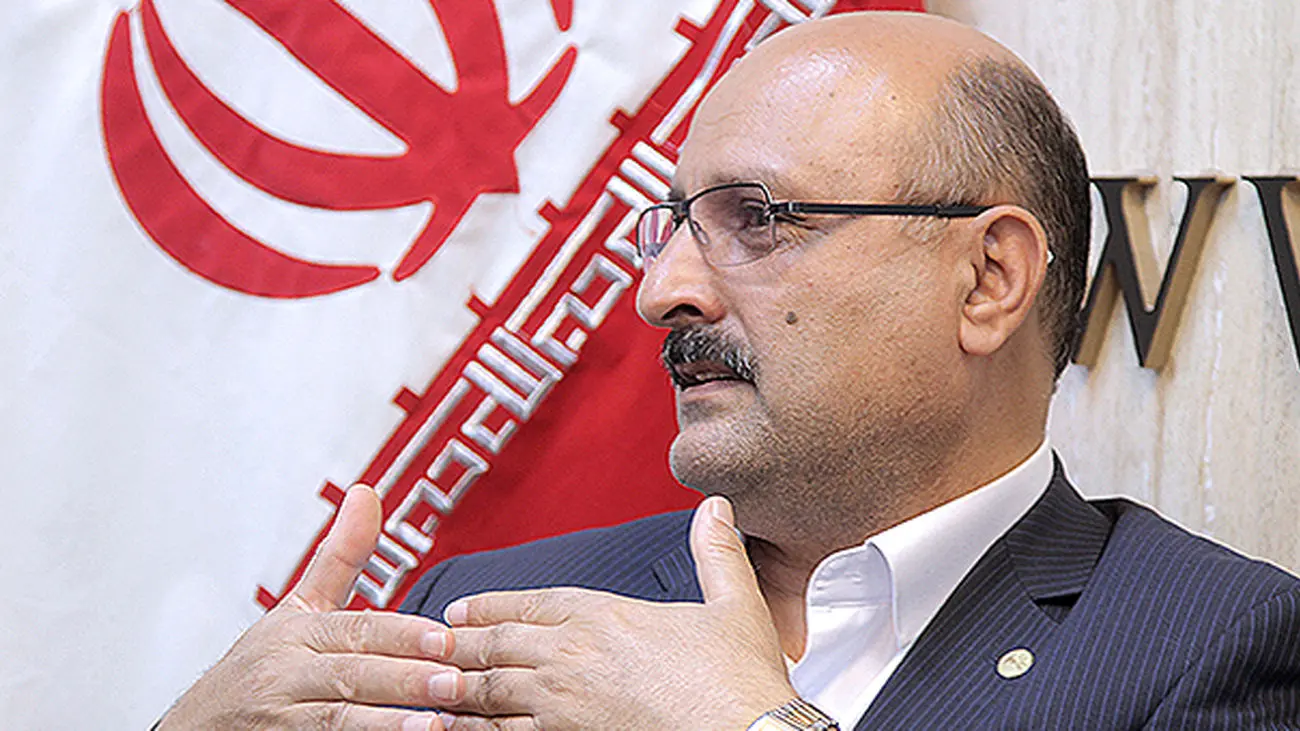 مردم باید نکردههای مسئولان را جبران کنند!