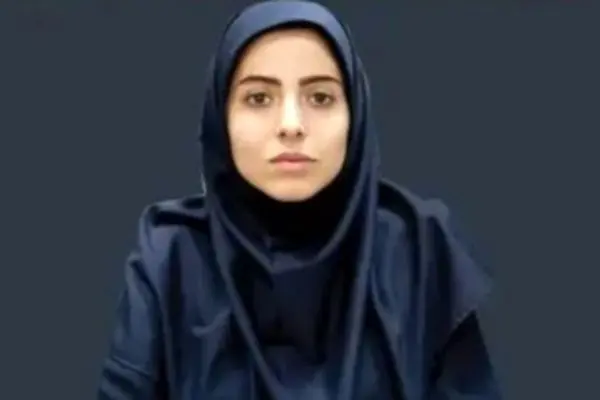 رازهای زندگی فائزه دولتی، جوان‌ترین سیاستمدار ایرانی و مادر شوهر محجبه‌اش + عکس