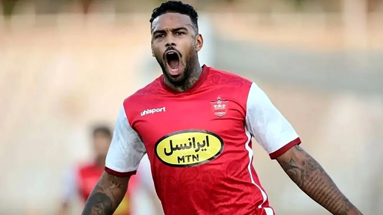 تماس بادامکی با لوکادیا / به پرسپولیس برگرد ؛ اوسمار رفت اما مهاجم محبوب آمد