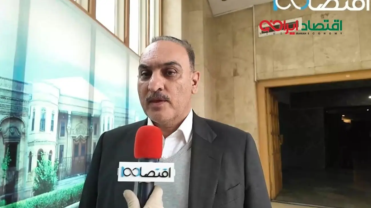 پیشنهاد یک نماینده برای جلوگیری از قاچاق سوخت: قیمت آزادشود و به مردم یارانه پرداخت کنند+فیلم