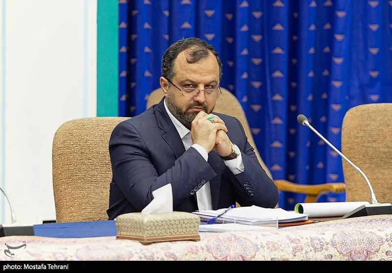 اعتراف وزیر اقتصاد از تاثیر تکانههای ارزی بر زندگی عمومی