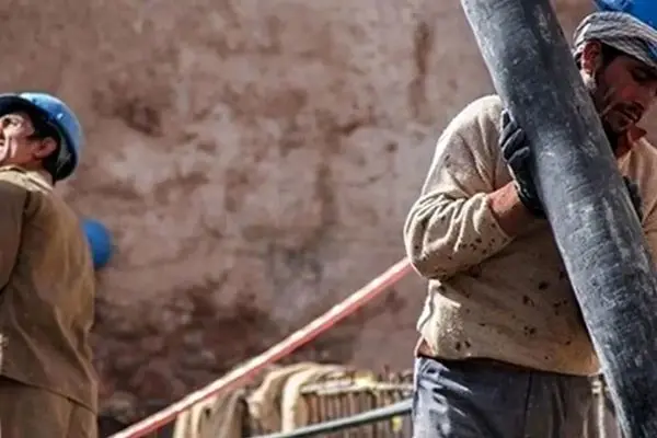 کارشناسان زنگ هشدار بازار خودرو را به صدا درآوردند/ خرید کنیم یا صبر کنیم؟