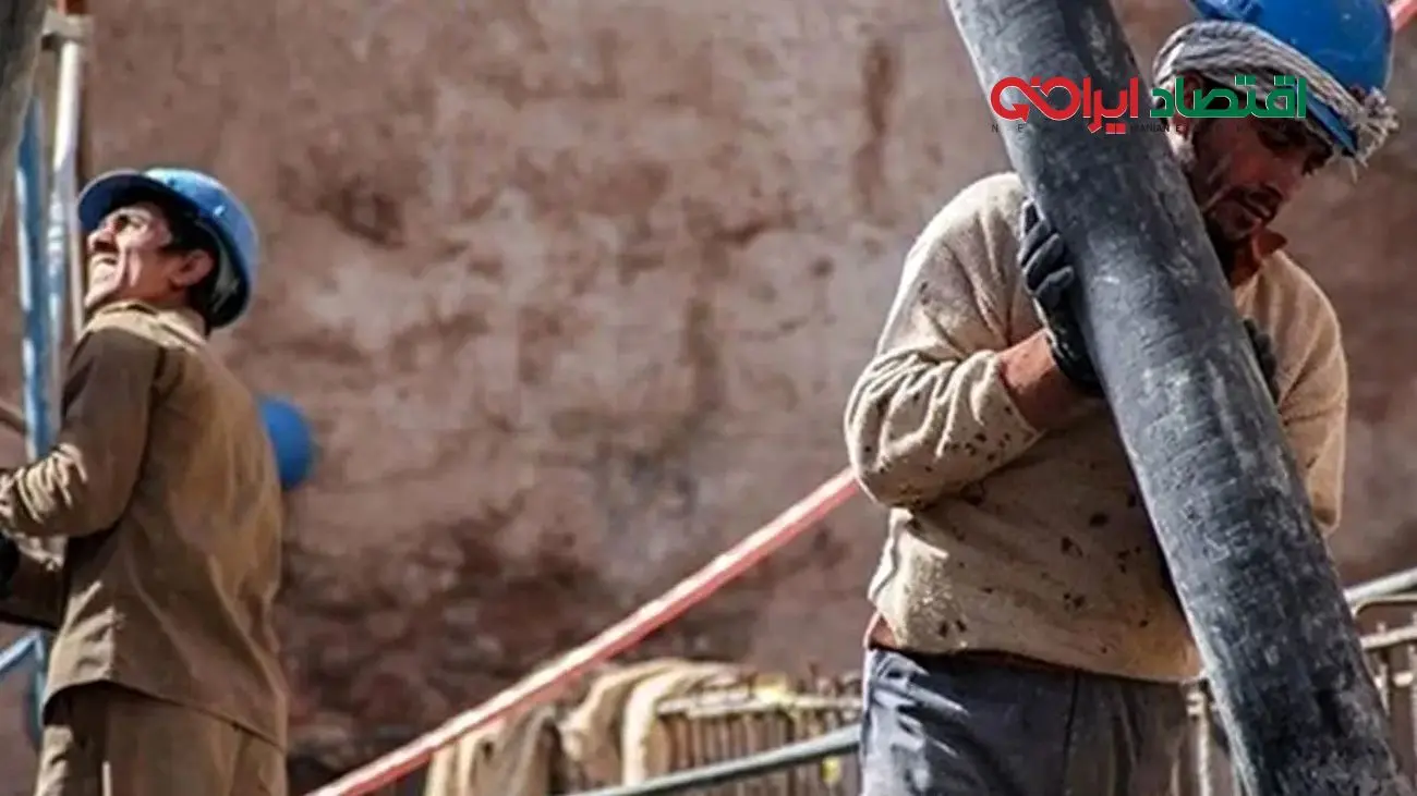 کارشناسان زنگ هشدار بازار خودرو را به صدا درآوردند/ خرید کنیم یا صبر کنیم؟