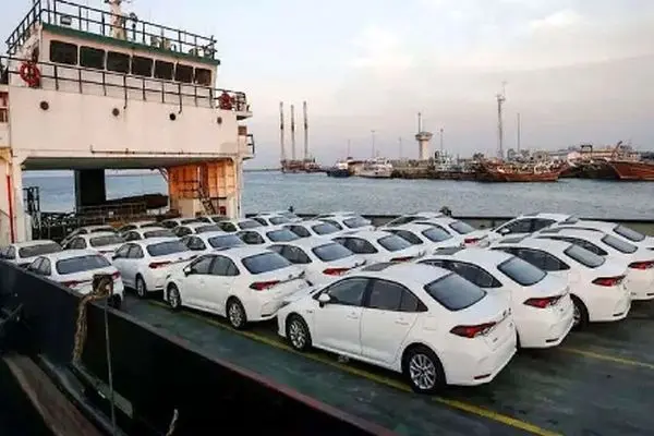 کاهش تعرفه واردات خودرو/ پشت پرده این تصمیم چیست؟