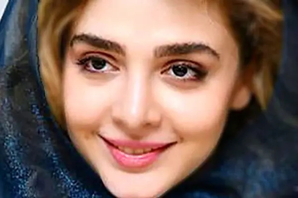 تصاویر جذاب از شیطنت‌های المیرا دهقانی پشت صحنه سریال لحظه گرگ و میش