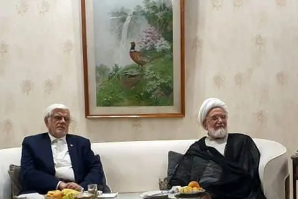 مهدی کروبی در دیدار عارف معاون اول رئیس‌جمهور: بی توجهی دولت به شعارهای زمان انتخابات، موجب ناامیدی مردم می‌شود