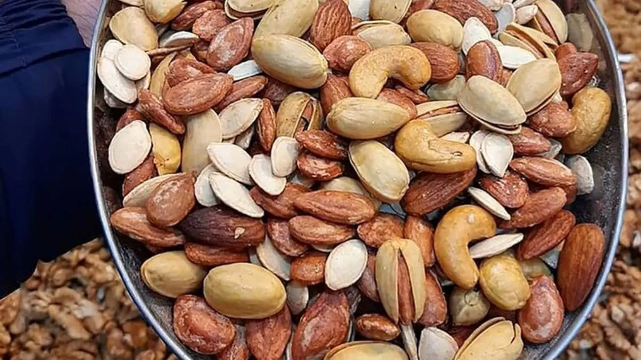 قیمت جدید آجیل و خشکبار برای شب عید / پسته چند ؟!