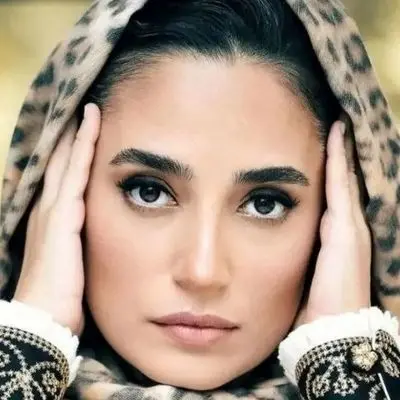 نگار جواهریان با استایل شگفت‌انگیز قاجاری و روبنده؛ چهره‌ای که همه را حیرت‌زده کرد!